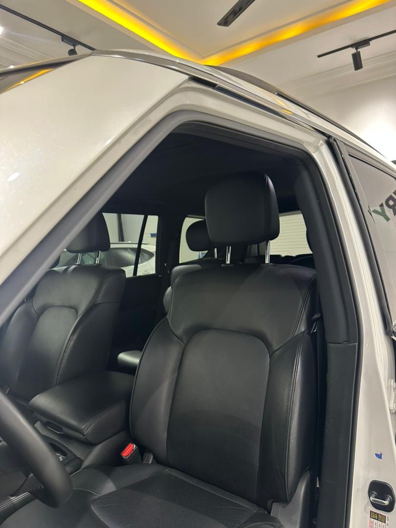 Nissan Armada Midnight SL 2024
